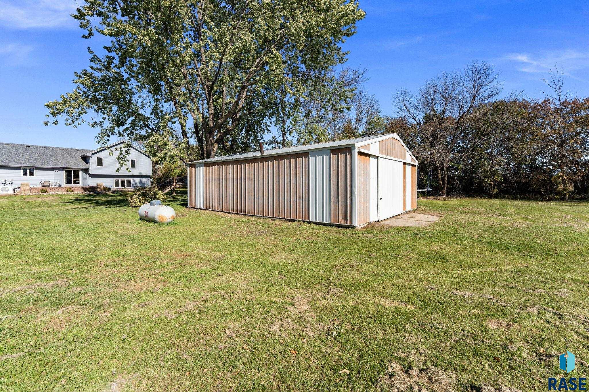 46713 269th St, Sioux Falls