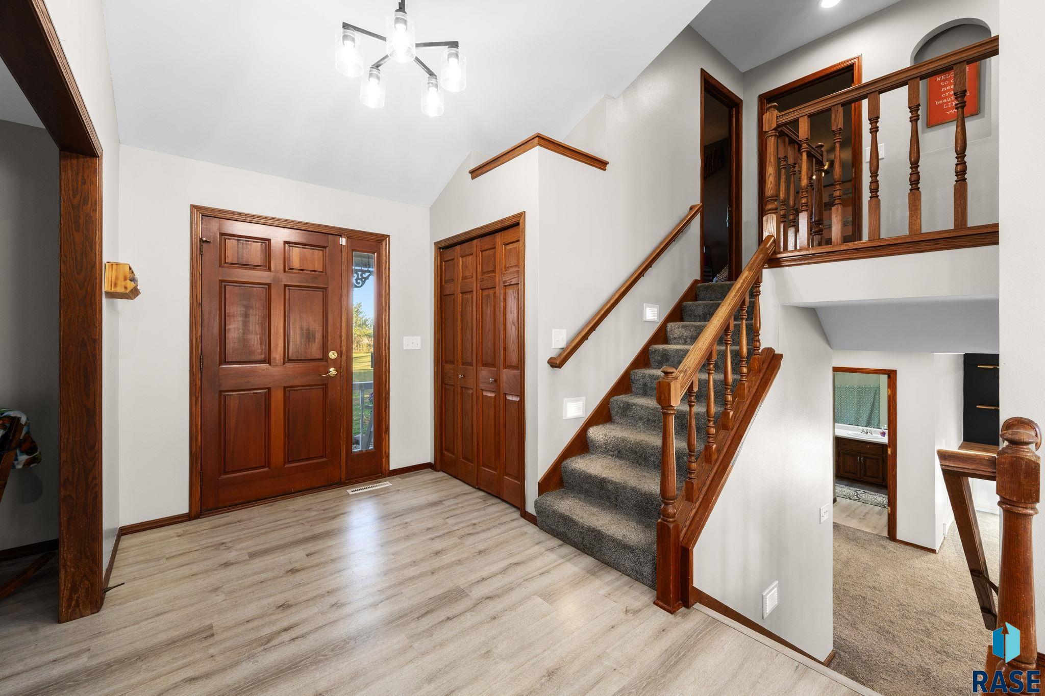 46713 269th St, Sioux Falls