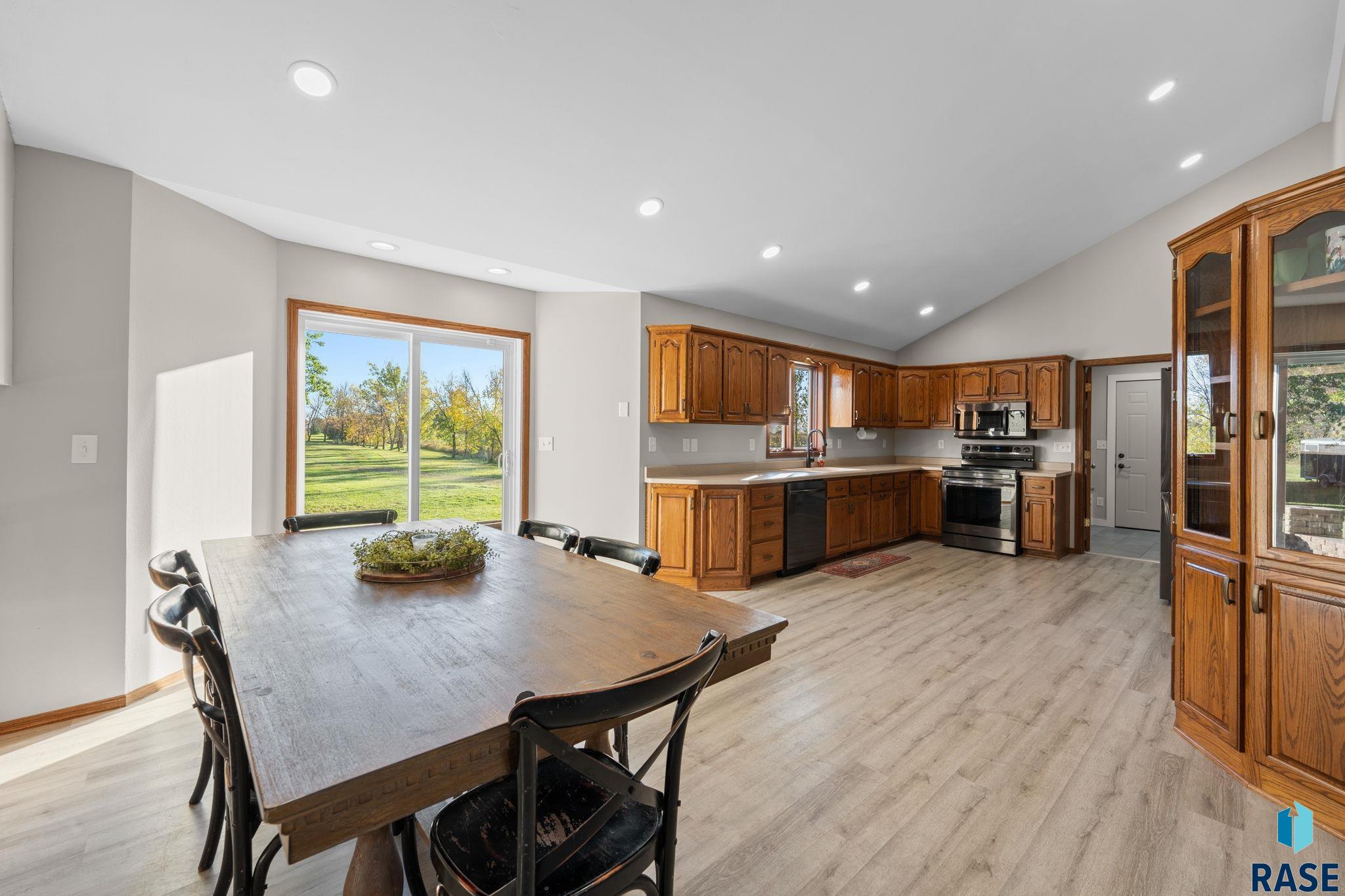 46713 269th St, Sioux Falls