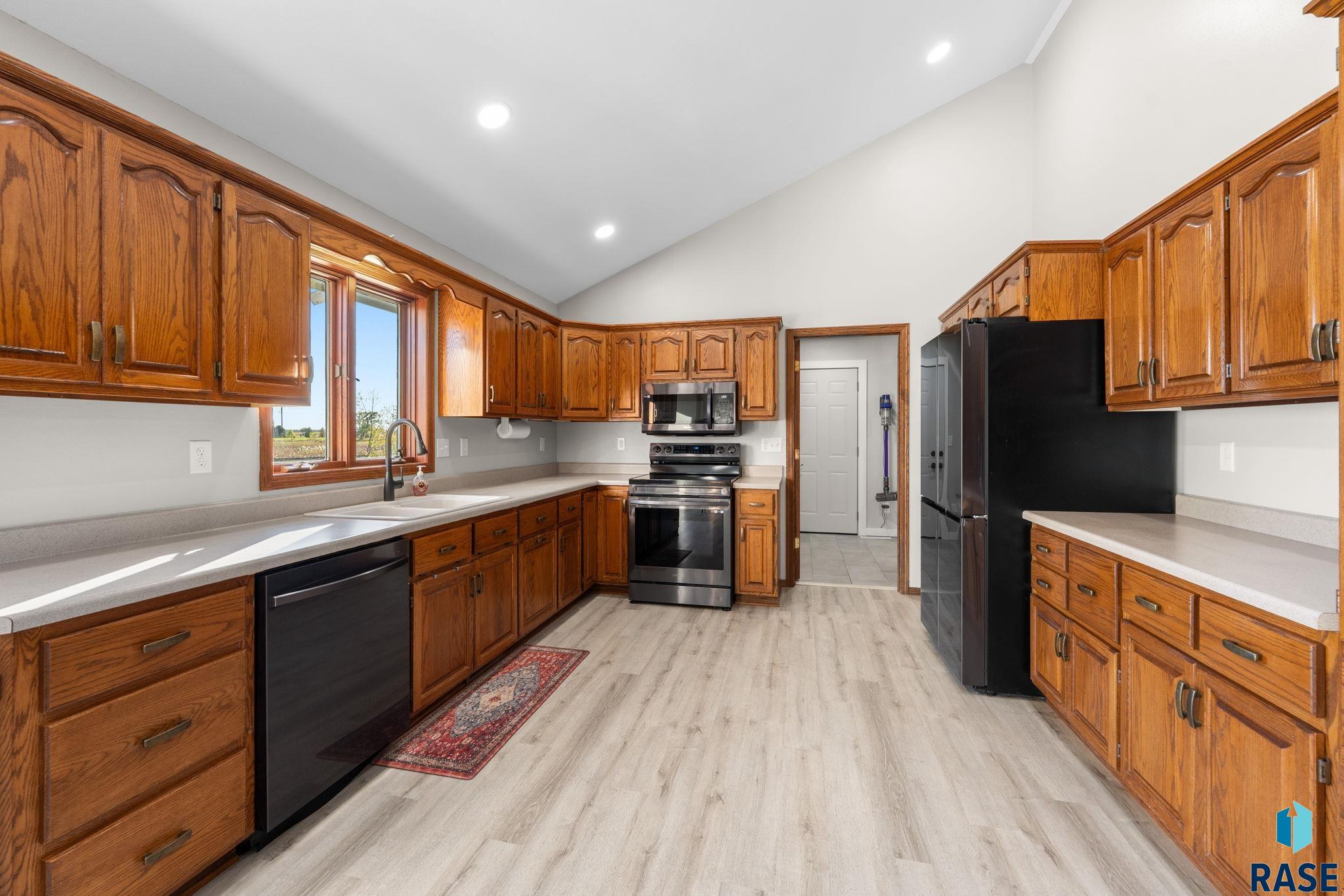 46713 269th St, Sioux Falls
