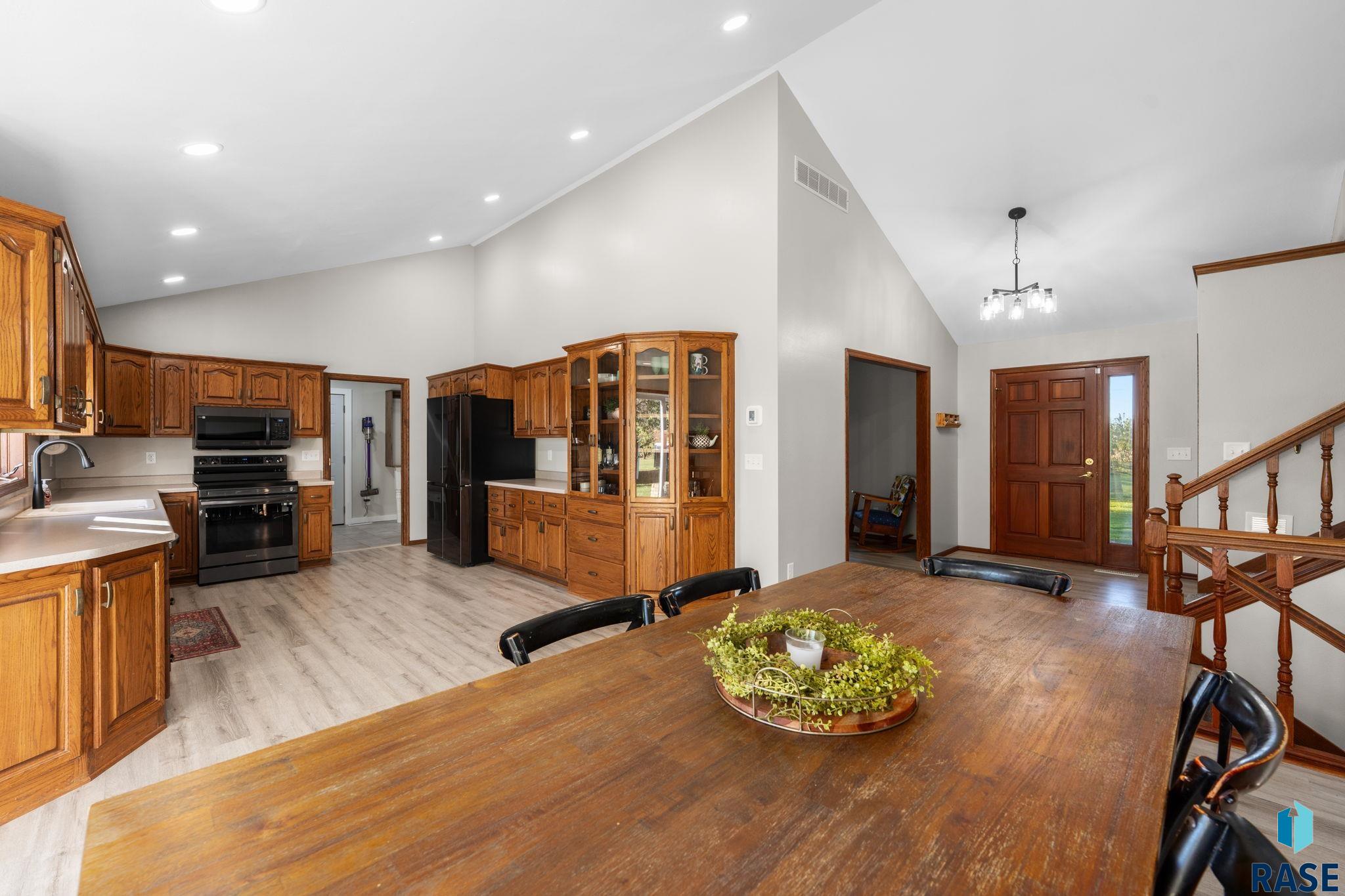 46713 269th St, Sioux Falls