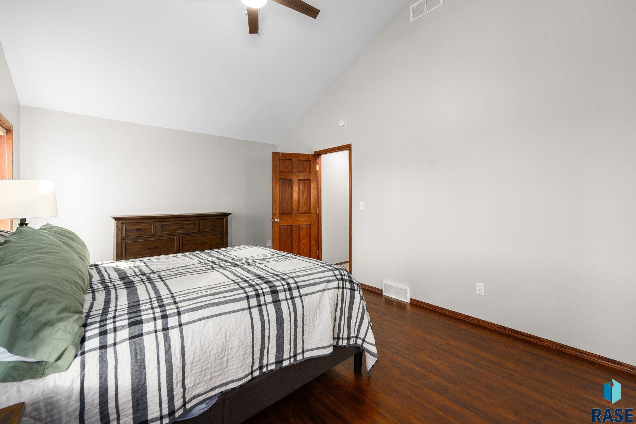 46713 269th St, Sioux Falls