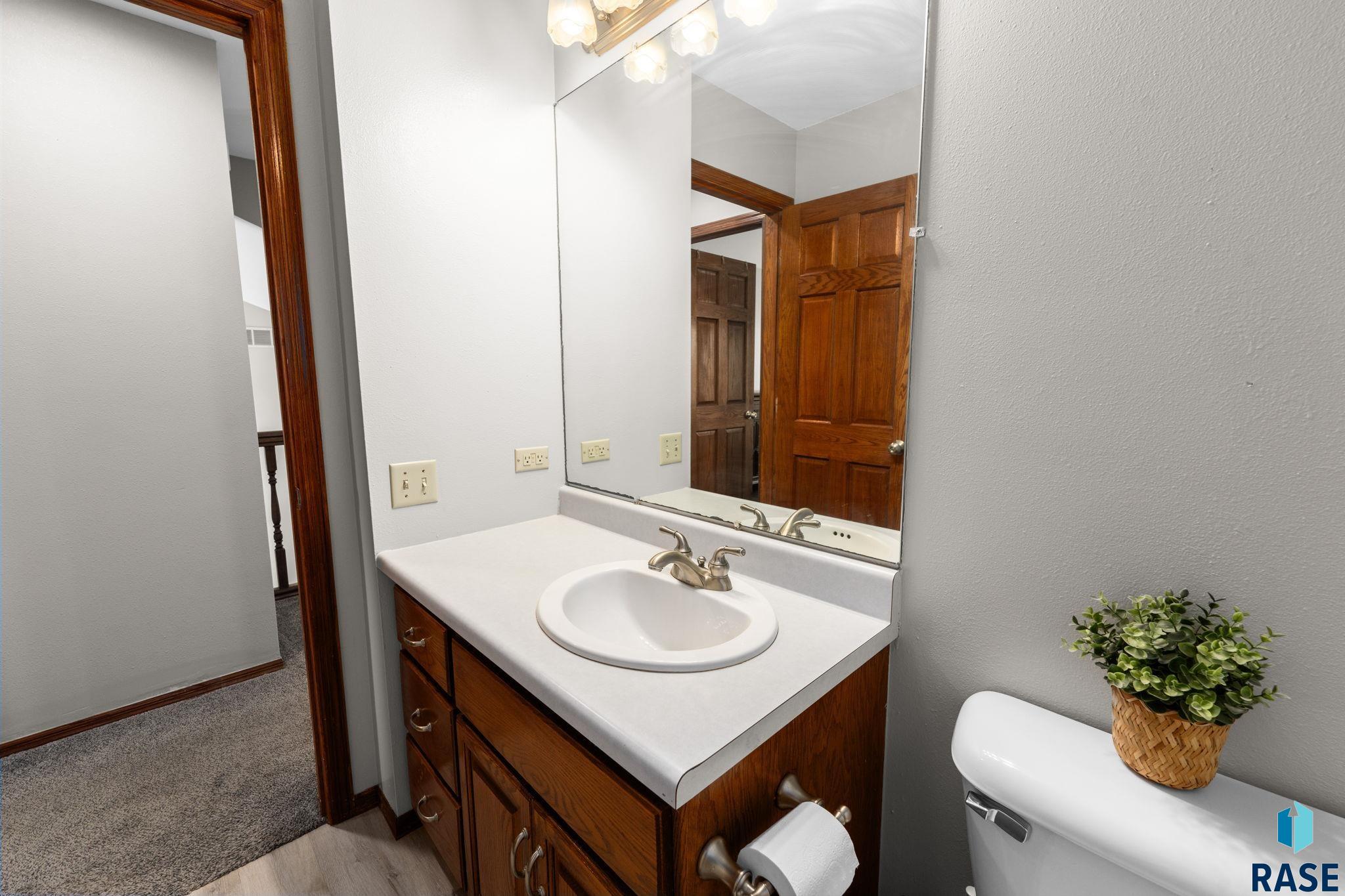 46713 269th St, Sioux Falls