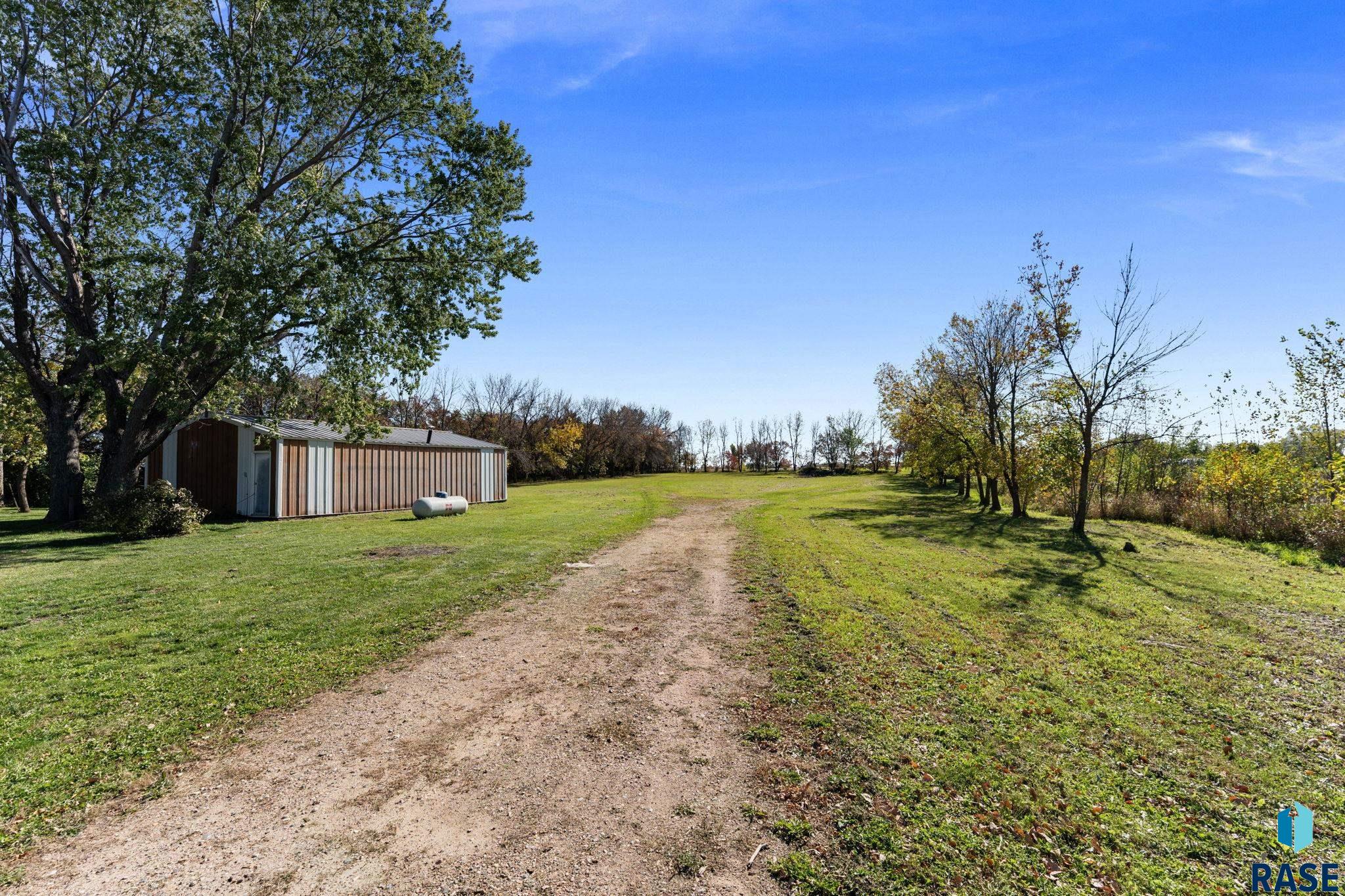 46713 269th St, Sioux Falls
