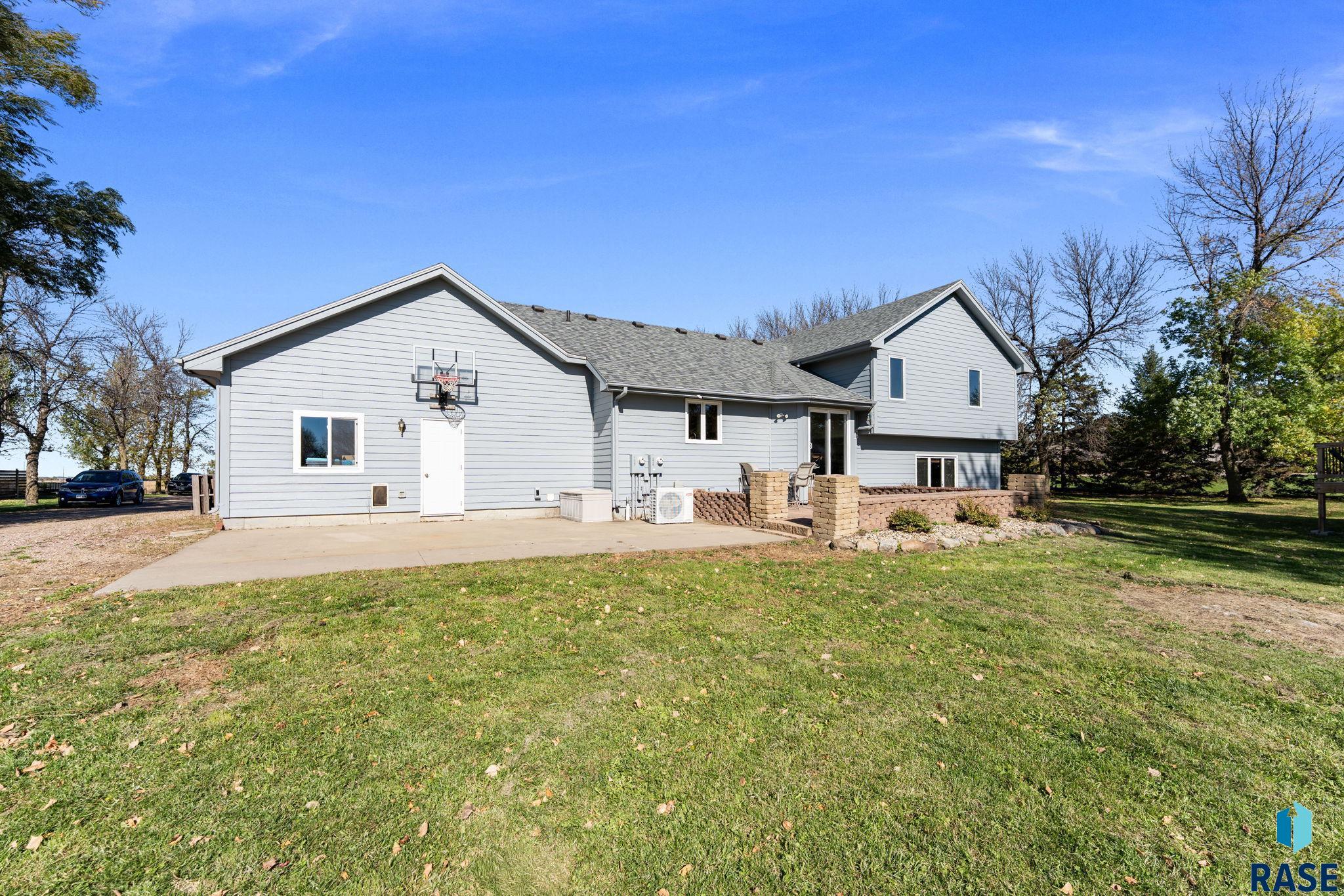 46713 269th St, Sioux Falls