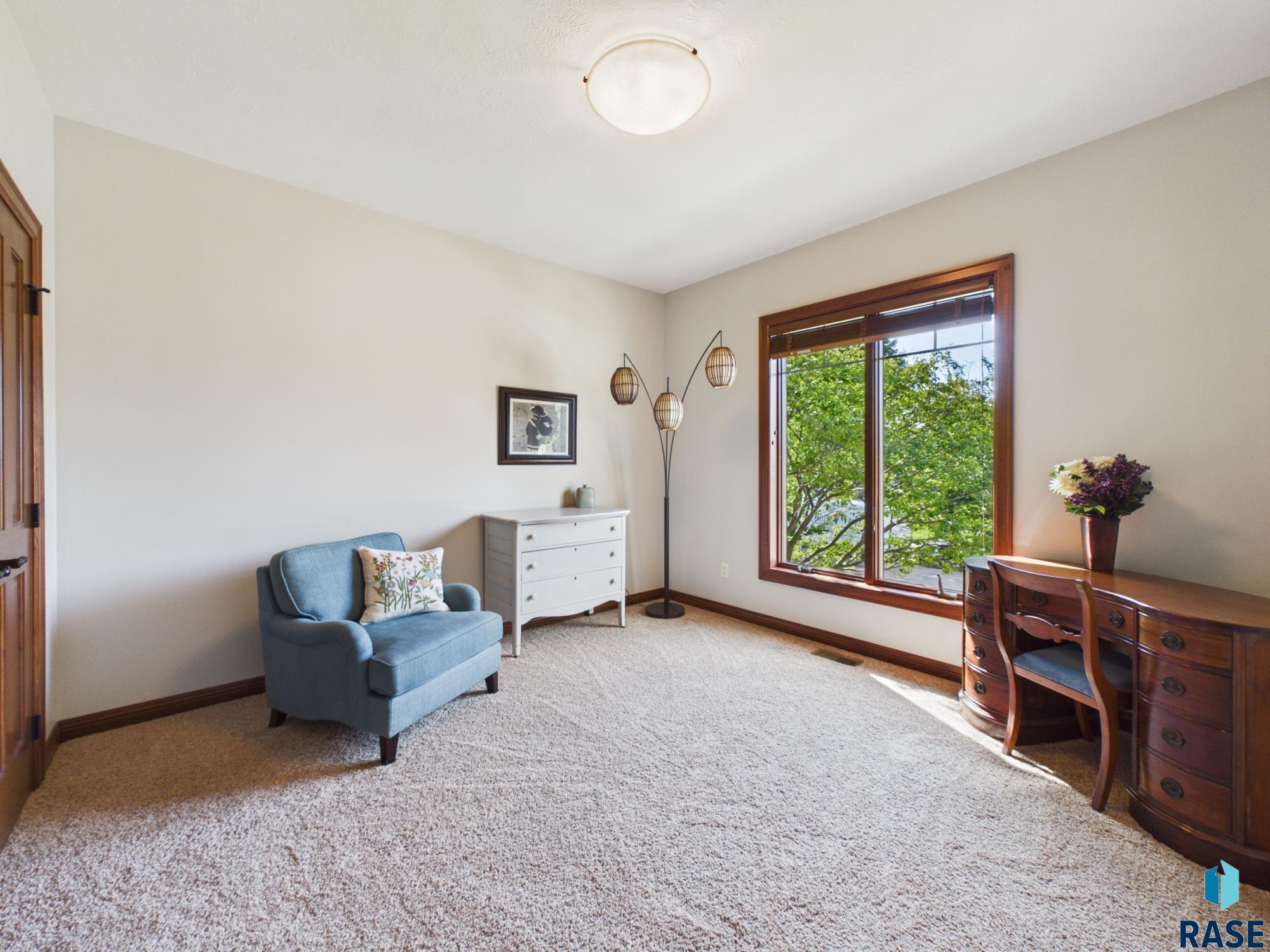 2304 Sleigh Creek Trl, Sioux Falls