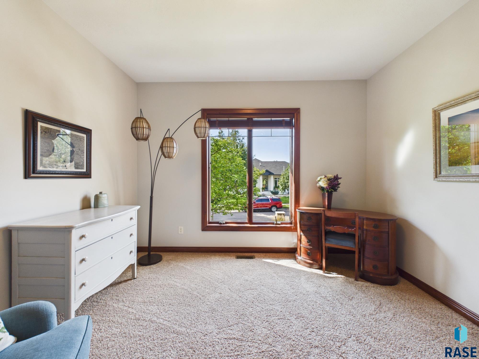 2304 Sleigh Creek Trl, Sioux Falls