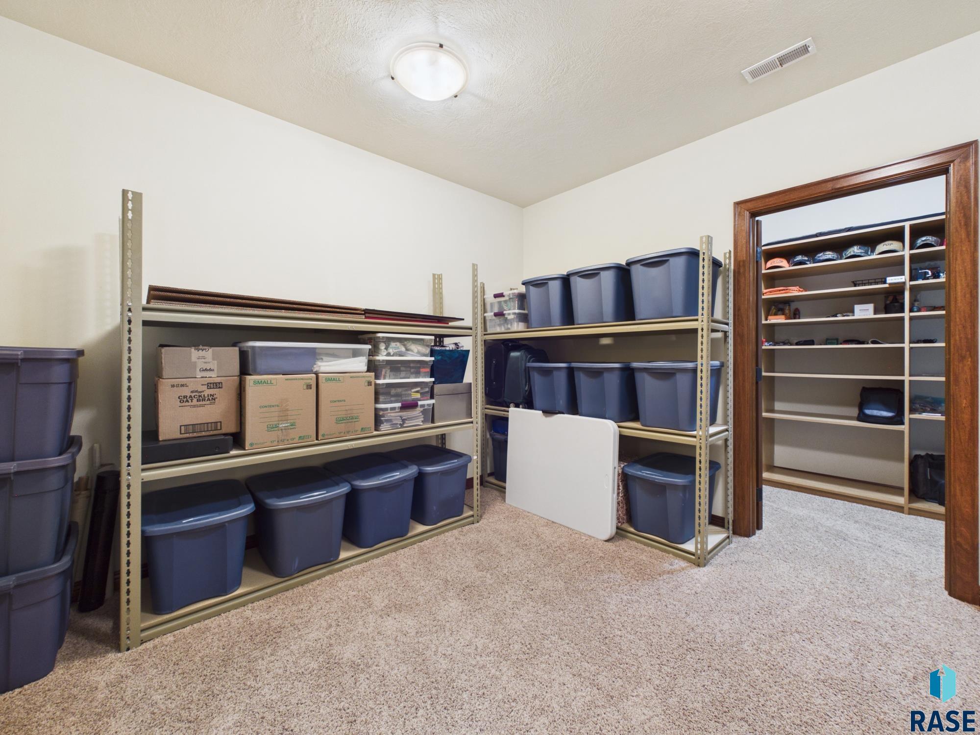 2304 Sleigh Creek Trl, Sioux Falls