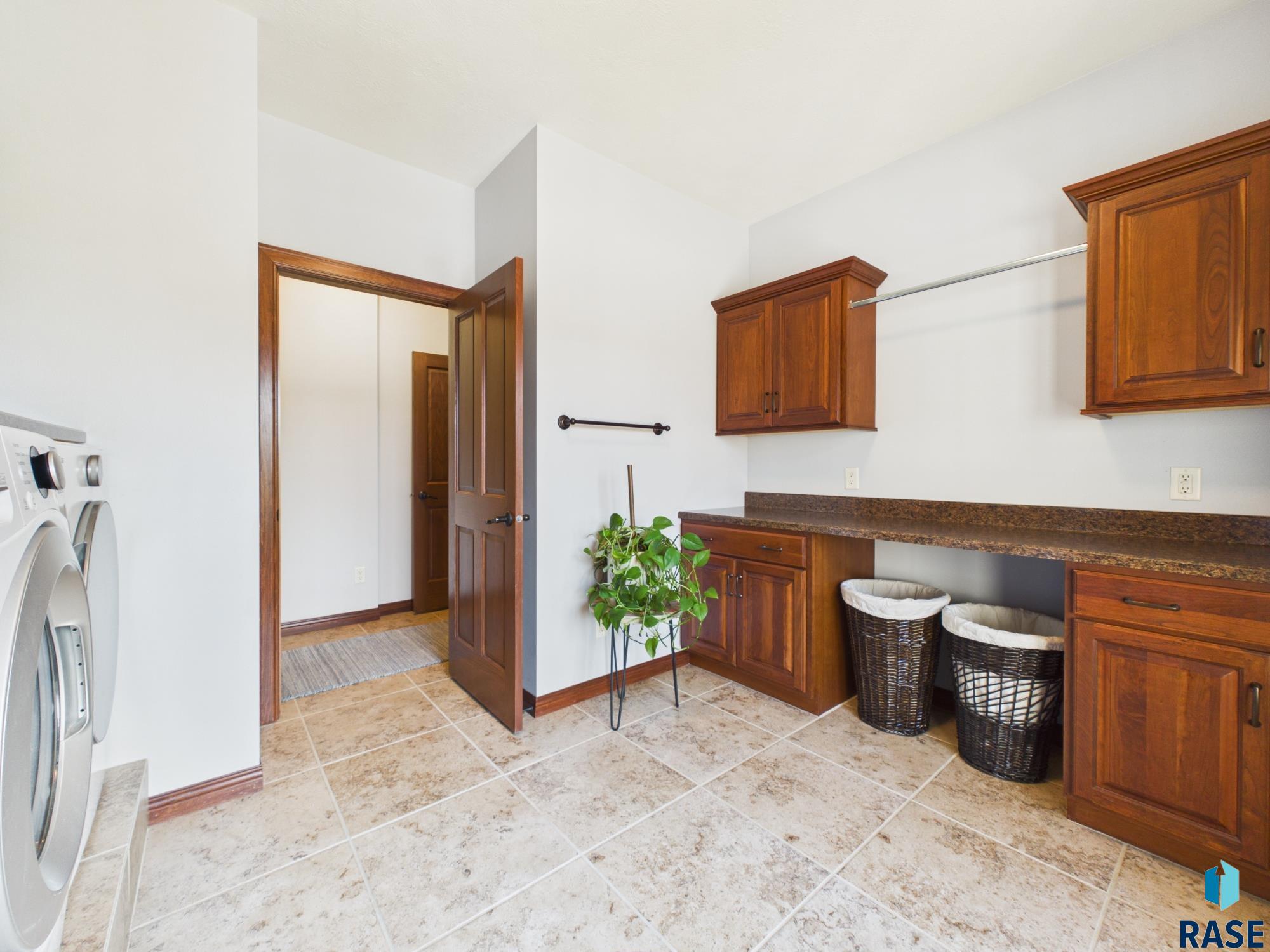 2304 Sleigh Creek Trl, Sioux Falls