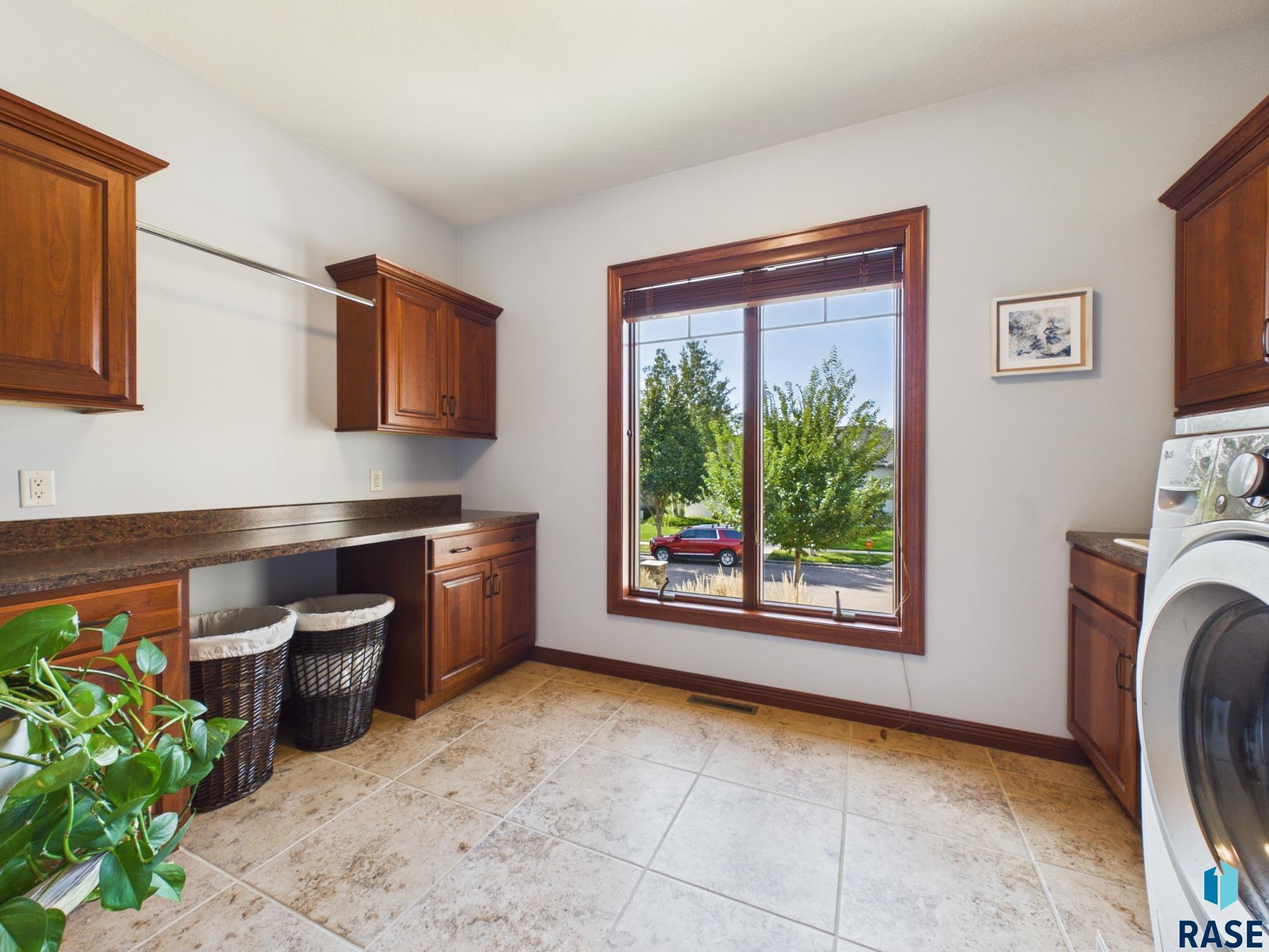 2304 Sleigh Creek Trl, Sioux Falls