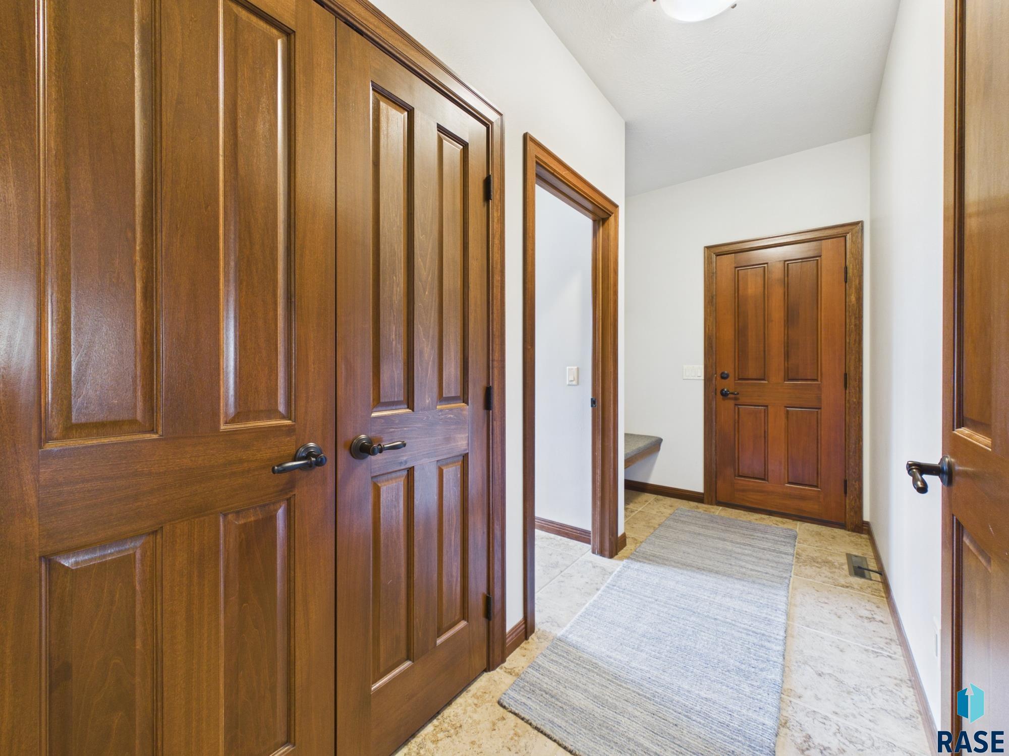 2304 Sleigh Creek Trl, Sioux Falls