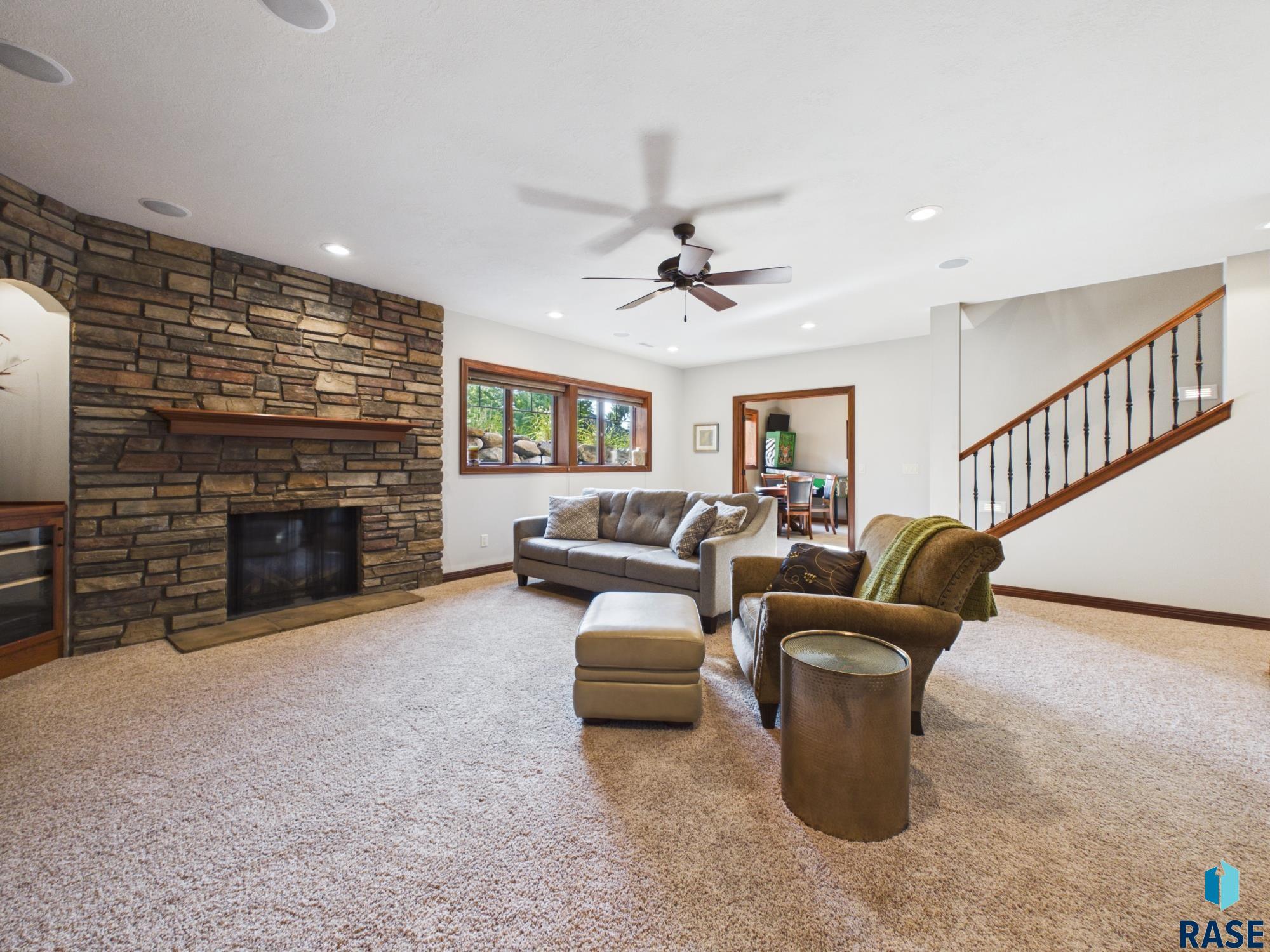 2304 Sleigh Creek Trl, Sioux Falls