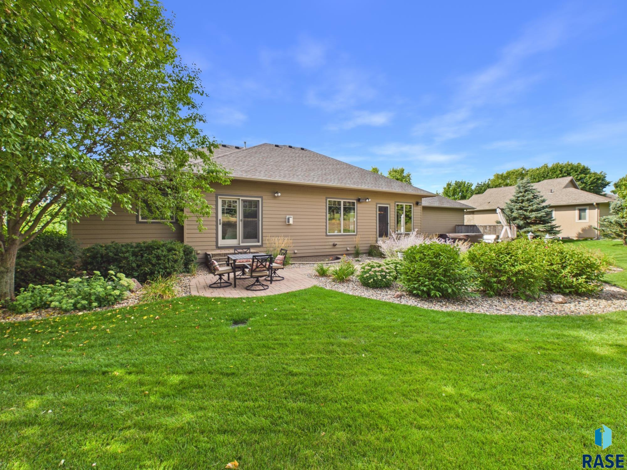 2304 Sleigh Creek Trl, Sioux Falls