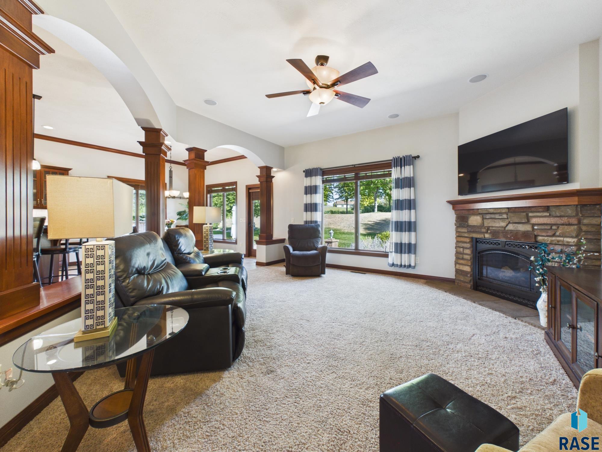 2304 Sleigh Creek Trl, Sioux Falls