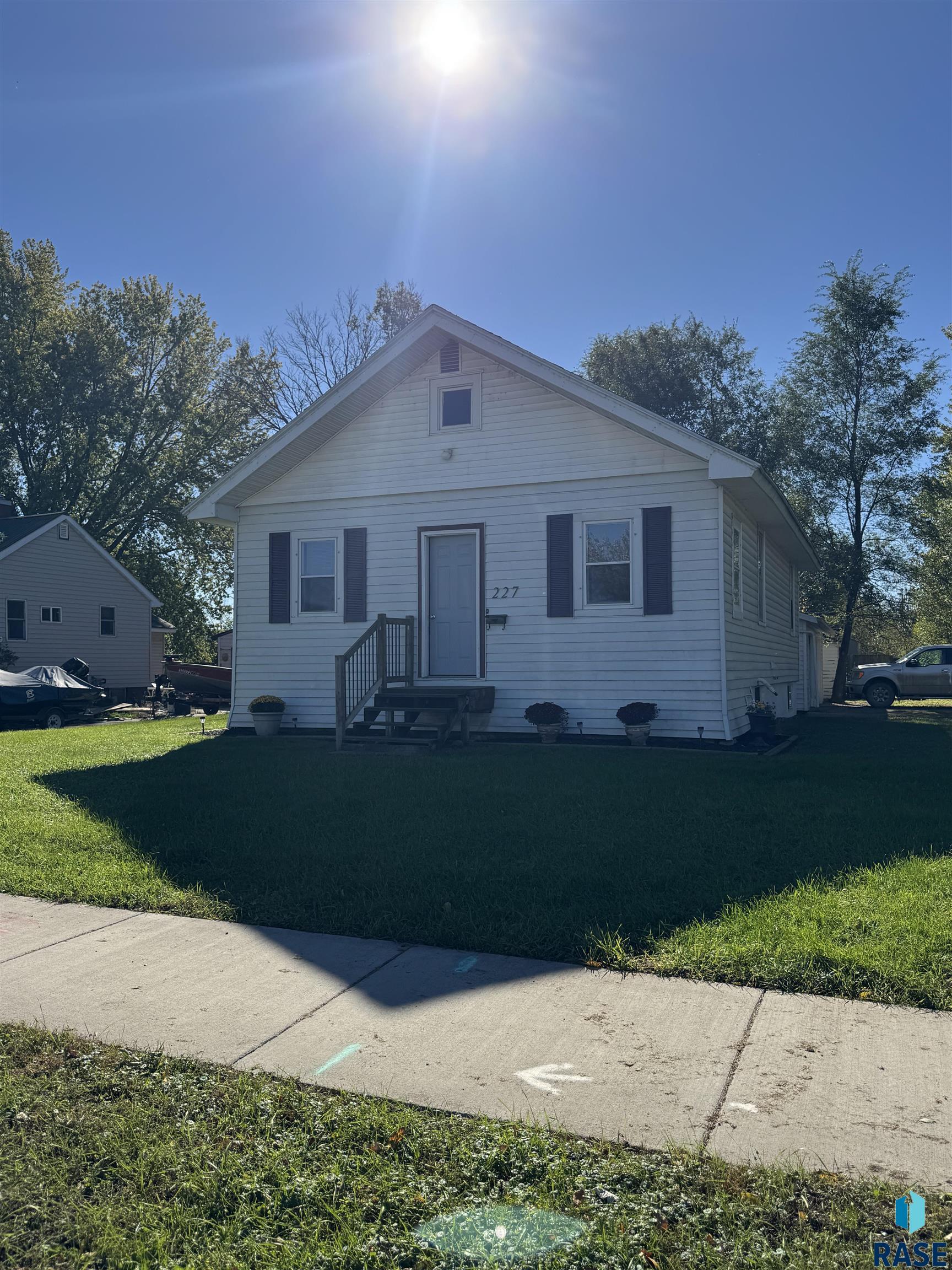 227 SW 4th St, Madison
