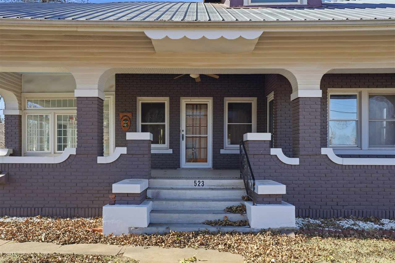 Listing Carousel Slide