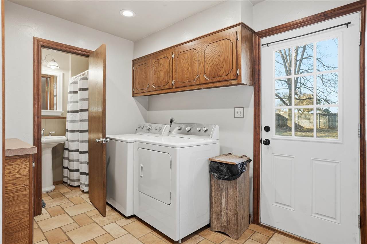 Listing Carousel Slide