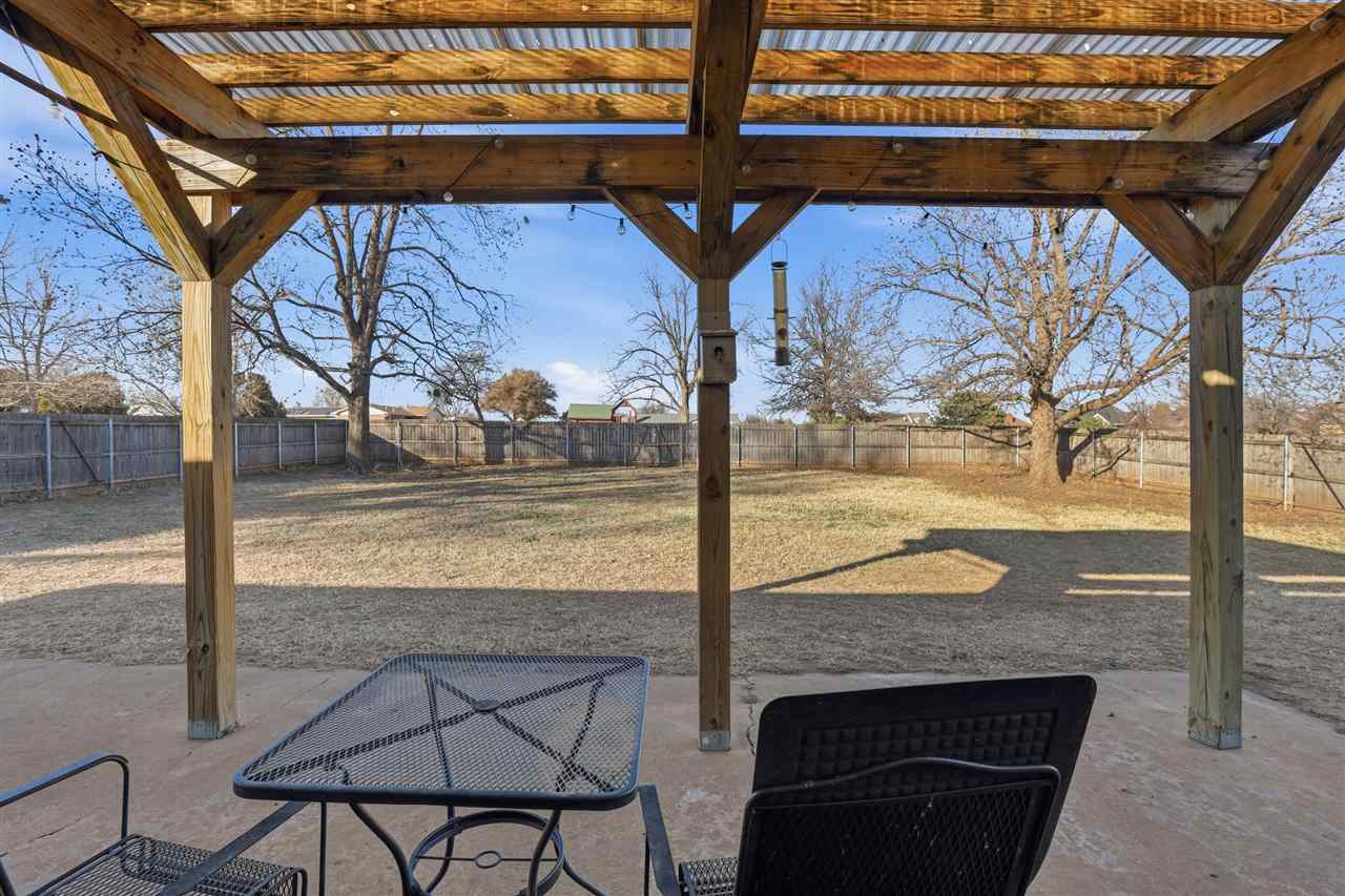 Listing Carousel Slide