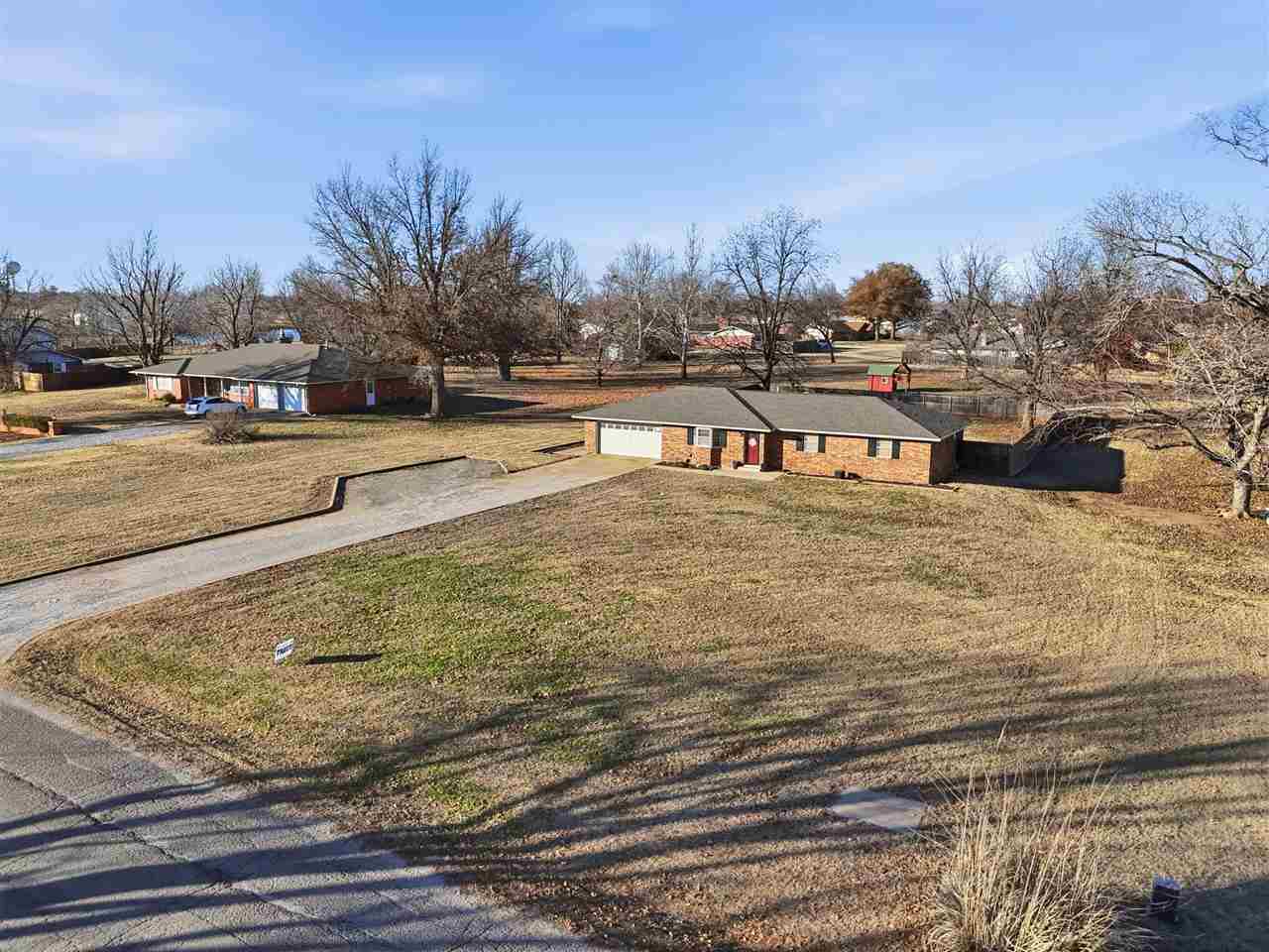 Listing Carousel Slide