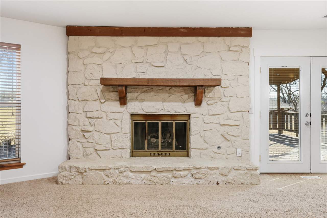 Listing Carousel Slide