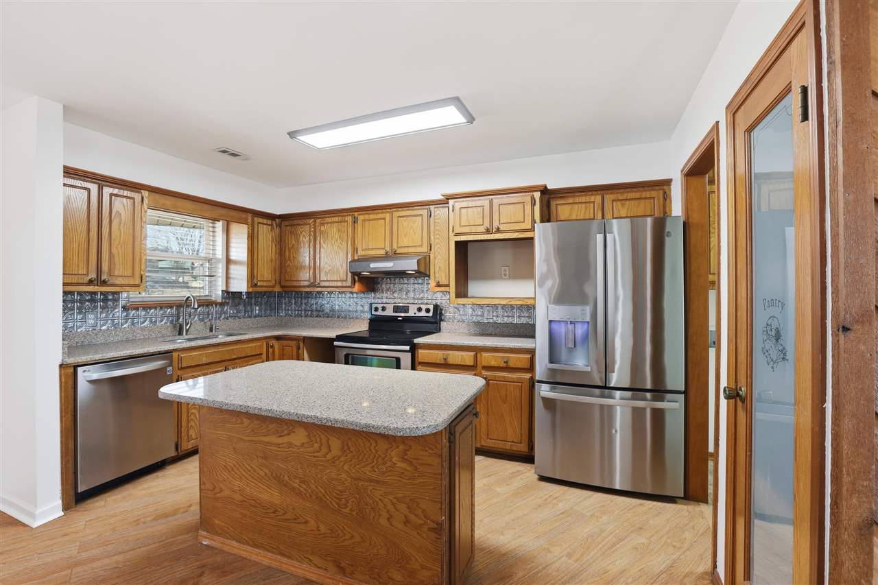 Listing Carousel Slide