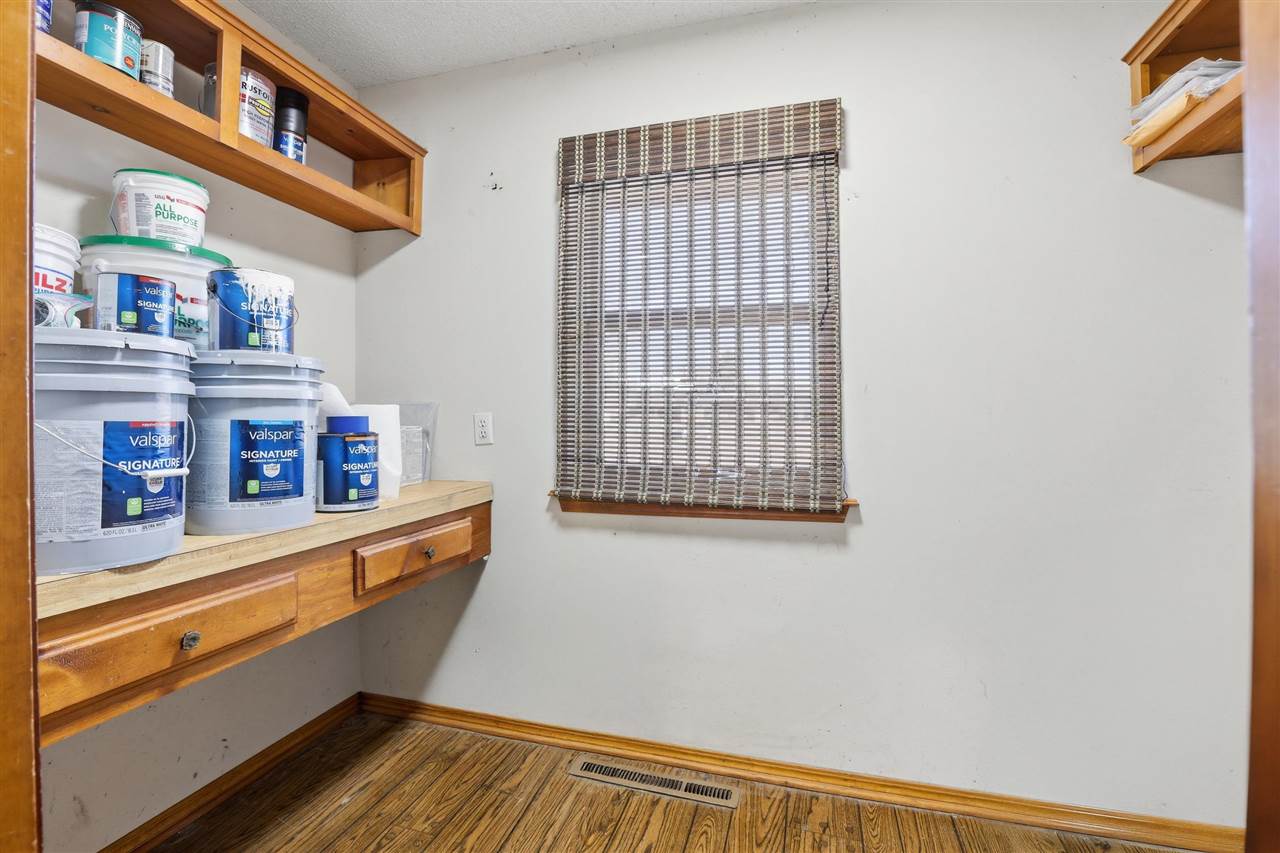 Listing Carousel Slide