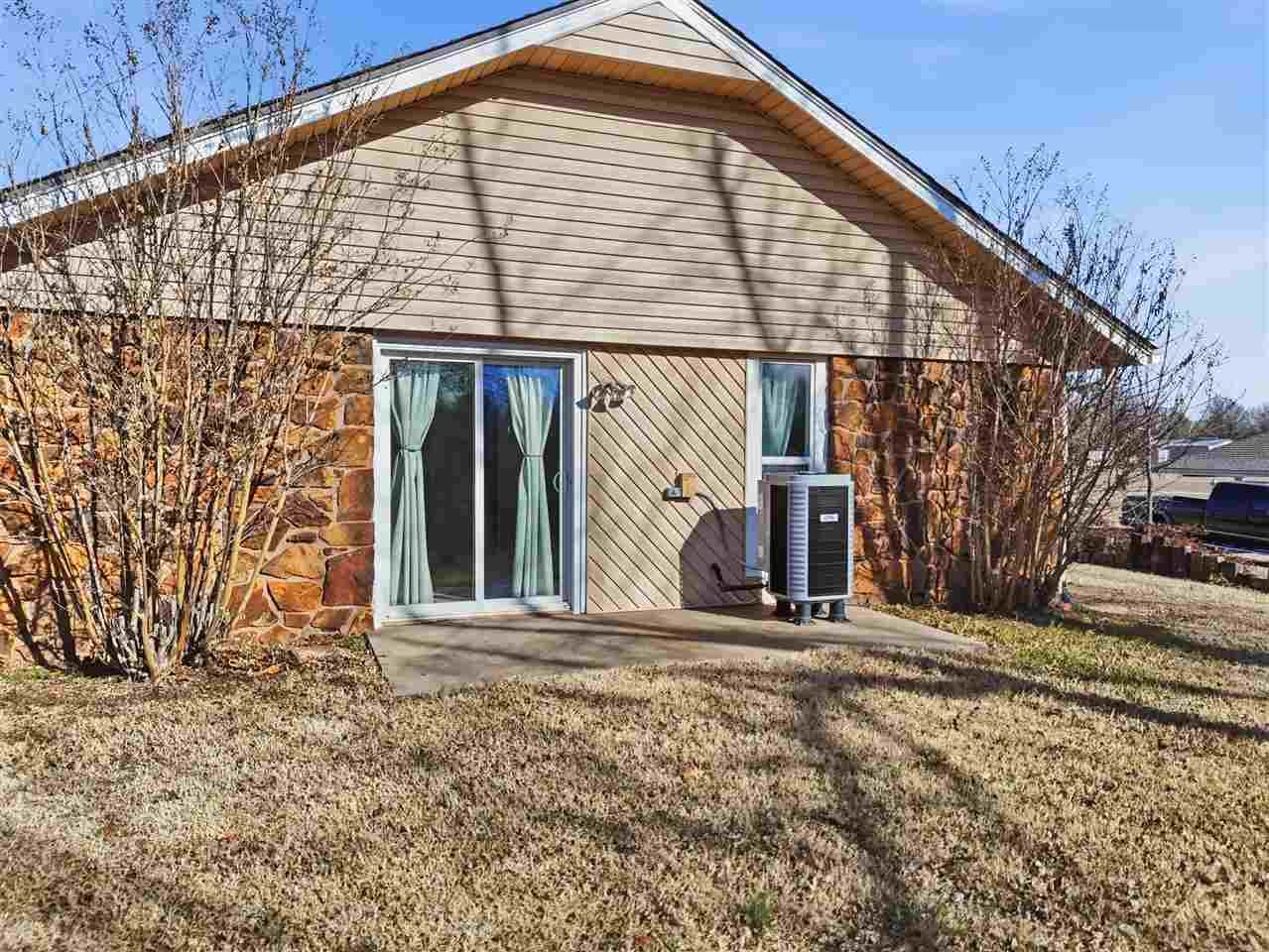 Listing Carousel Slide