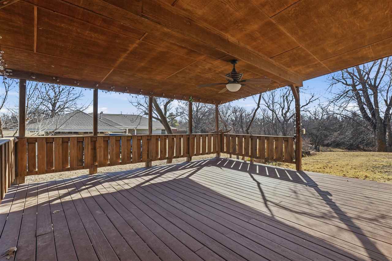 Listing Carousel Slide