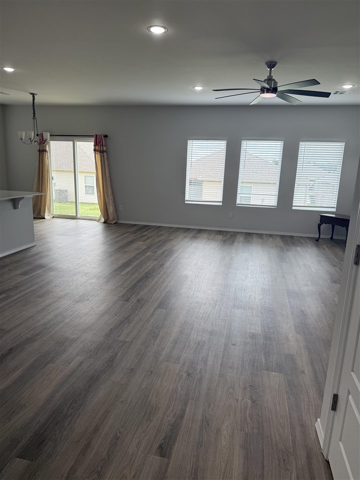 3111 S Appaloosa Street