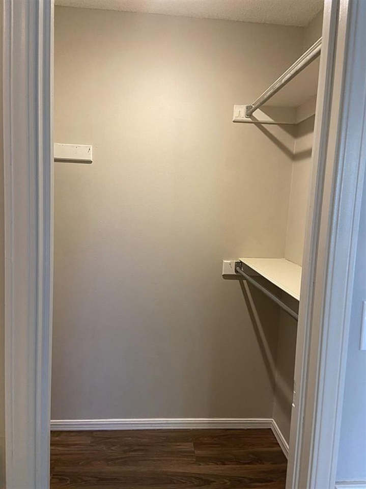 3921 W Yorkshire Drive