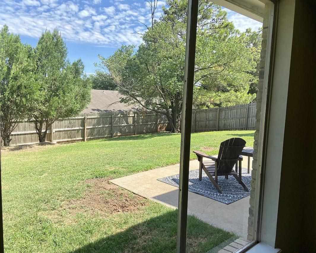 3921 W Yorkshire Drive