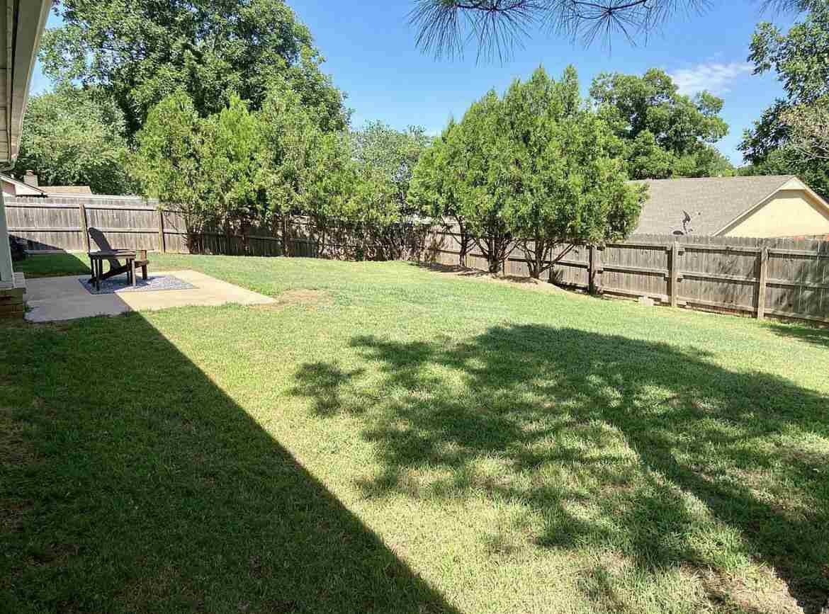 3921 W Yorkshire Drive