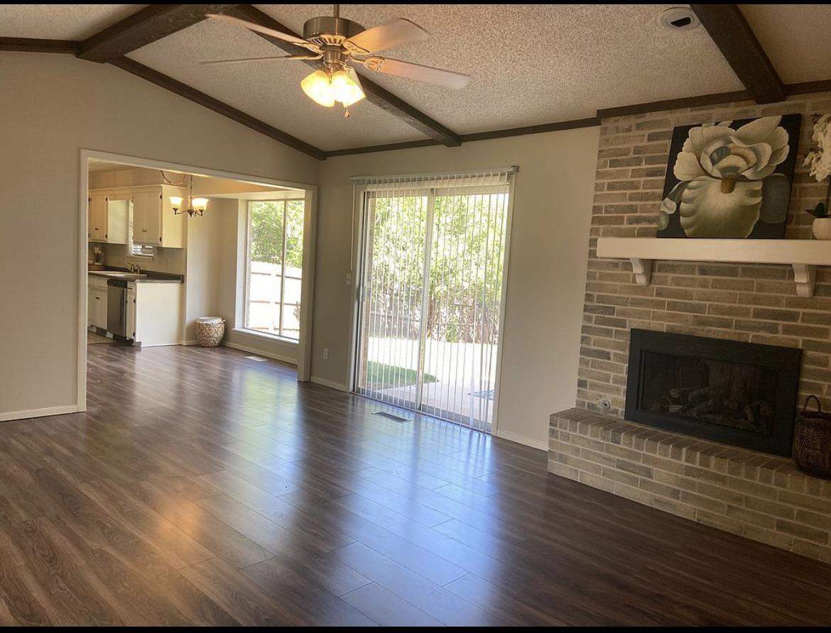 3921 W Yorkshire Drive