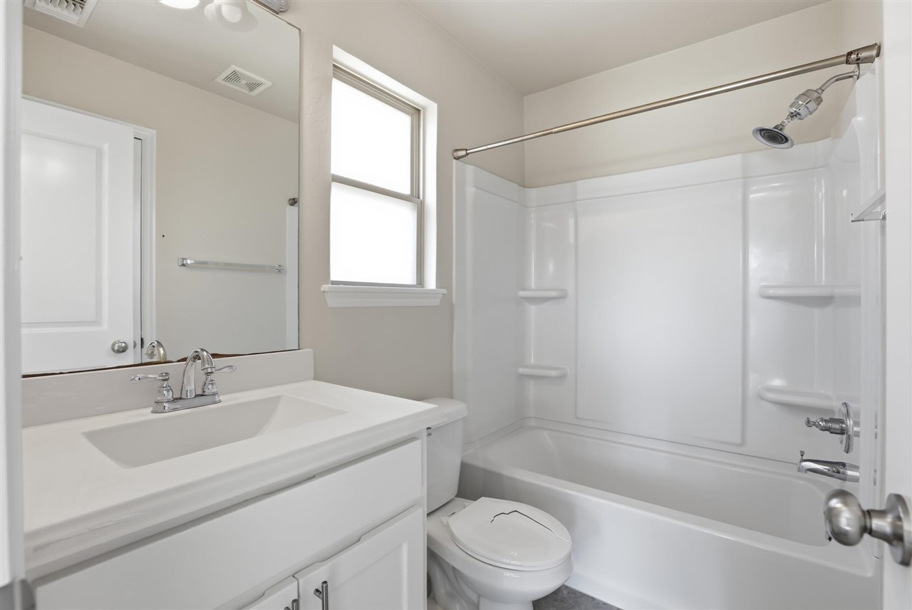 4420 W Prescot Drive