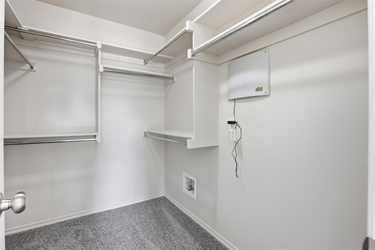 4420 W Prescot Drive