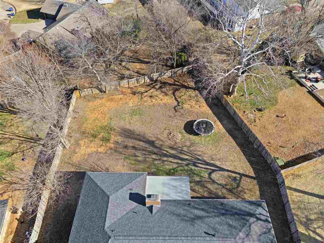 4902 W Country Club Drive