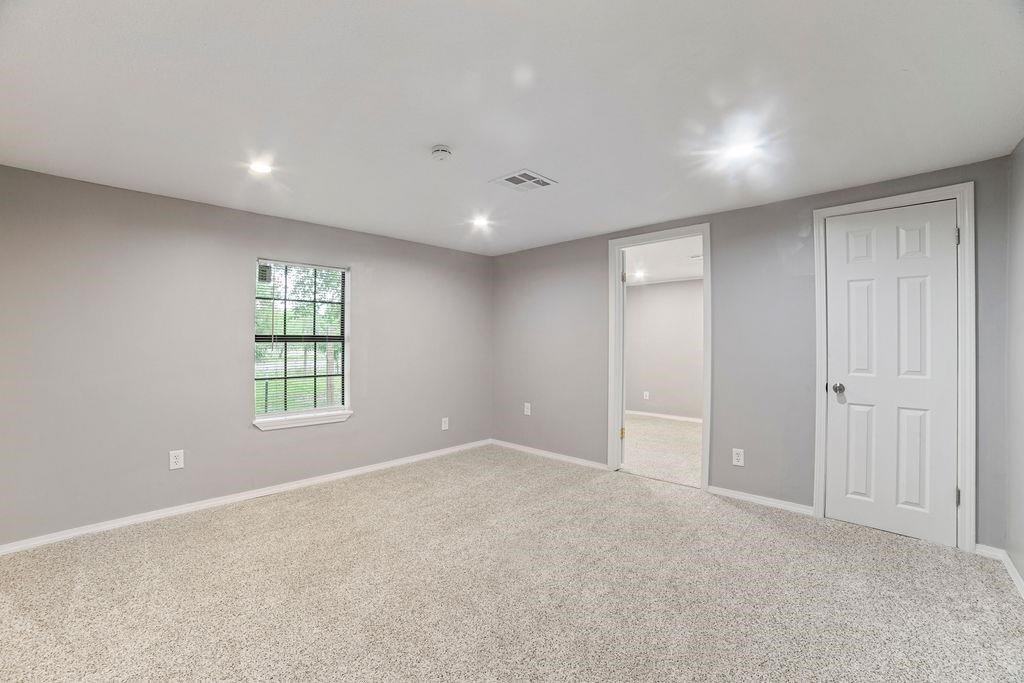 320 N Margarite Avenue