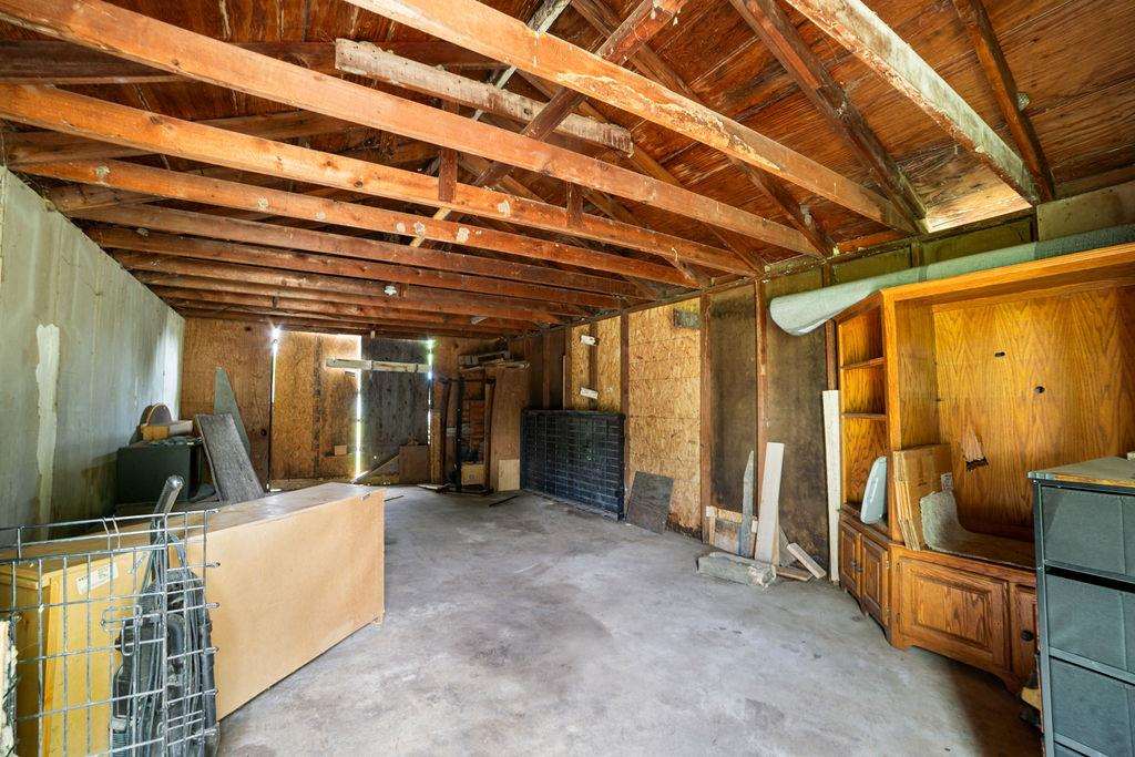 320 N Margarite Avenue