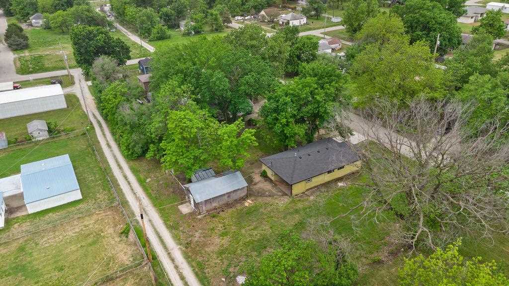 320 N Margarite Avenue