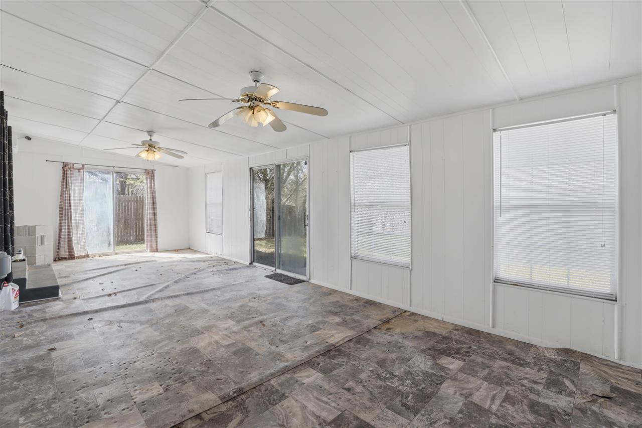 Listing Carousel Slide