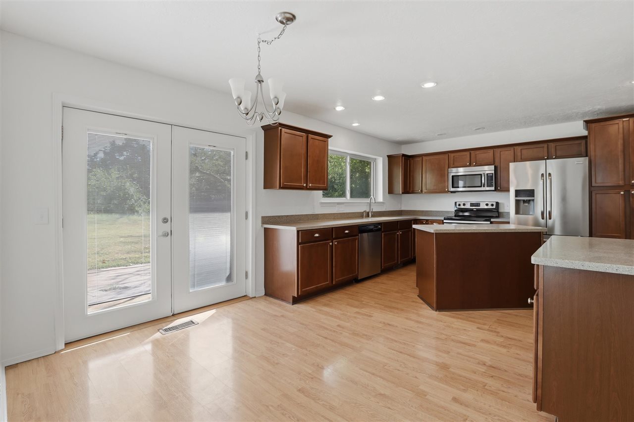 219 E Rogers Drive