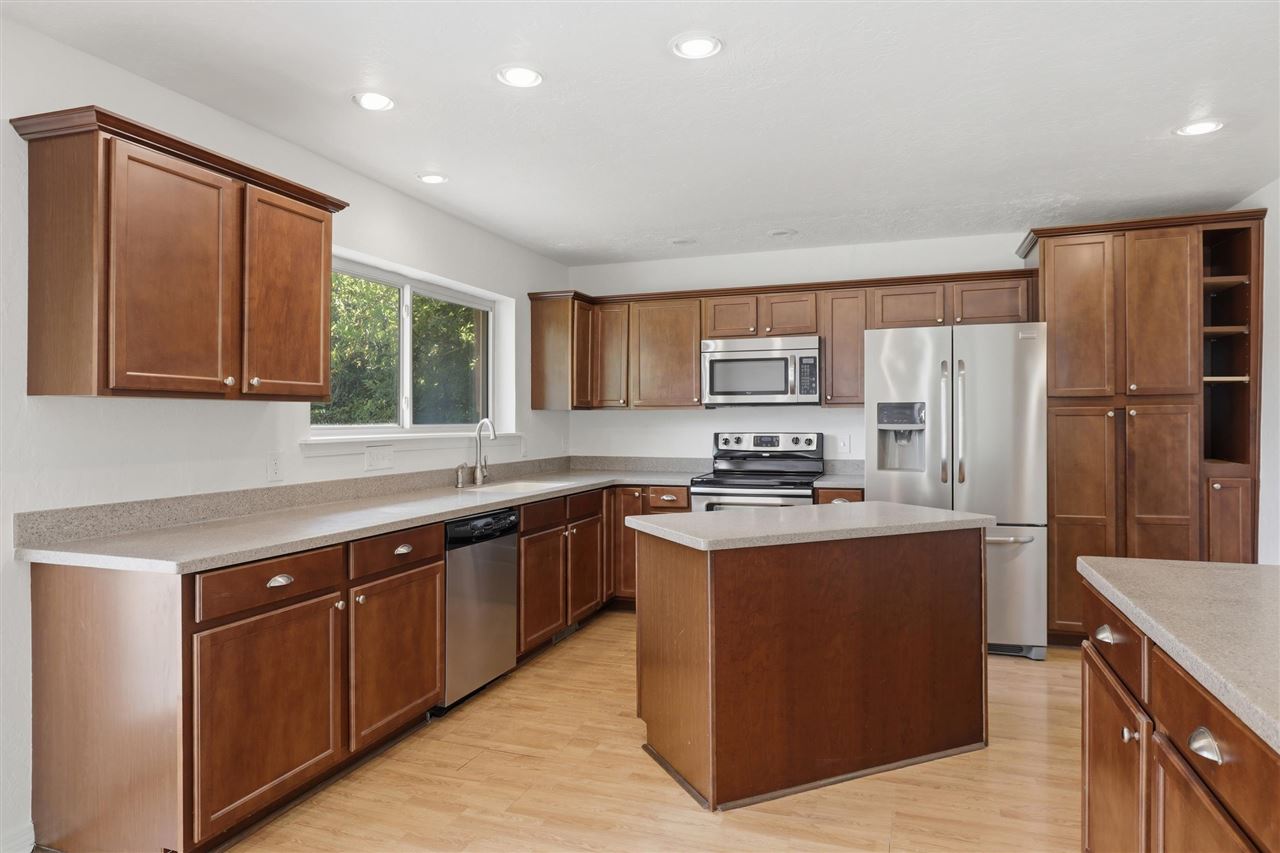 219 E Rogers Drive