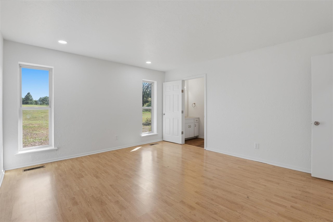 219 E Rogers Drive