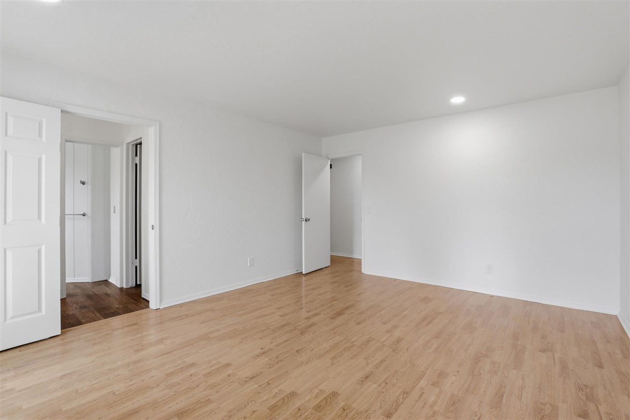 219 E Rogers Drive