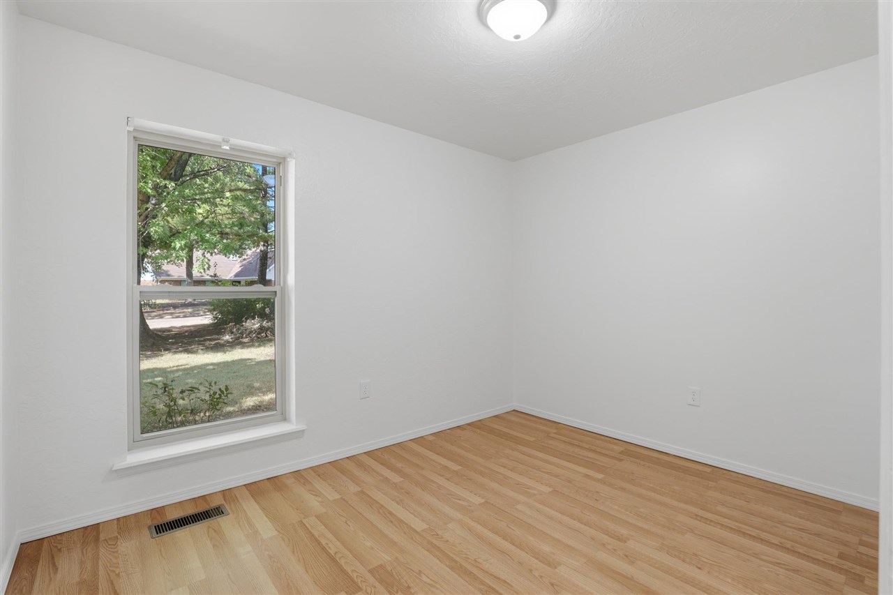 219 E Rogers Drive
