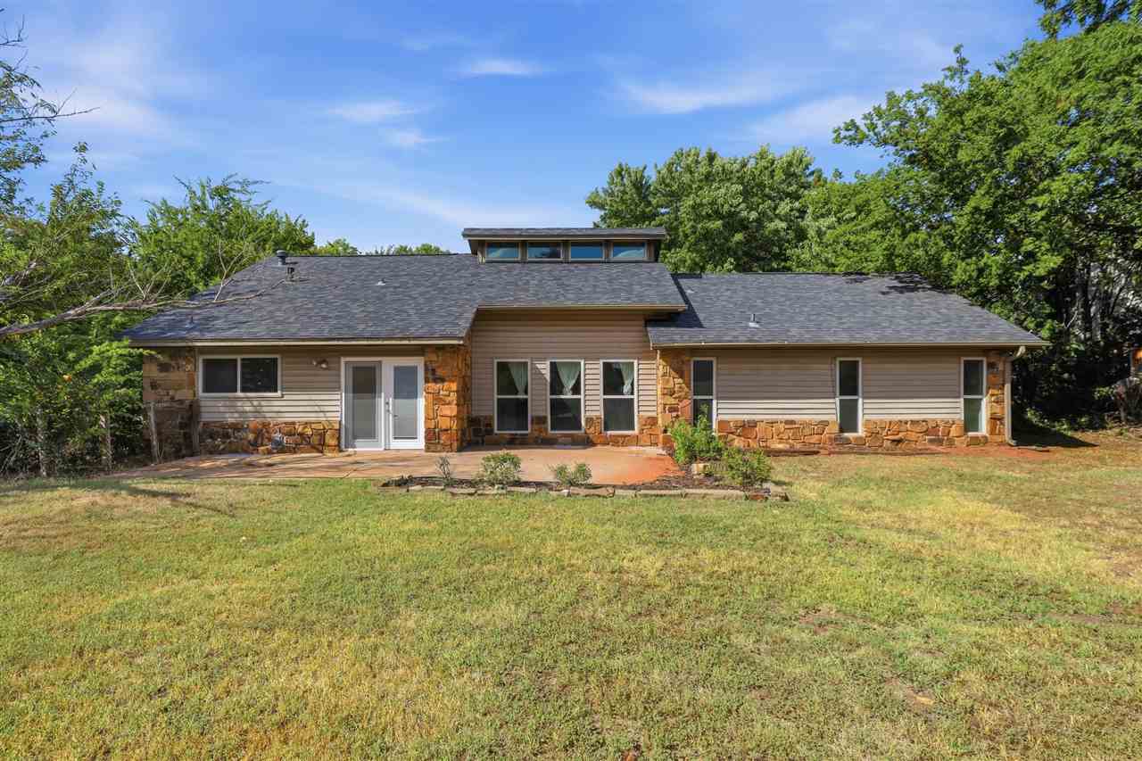 219 E Rogers Drive