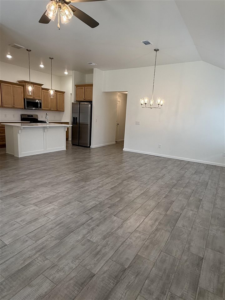 2816 S Bowling Drive