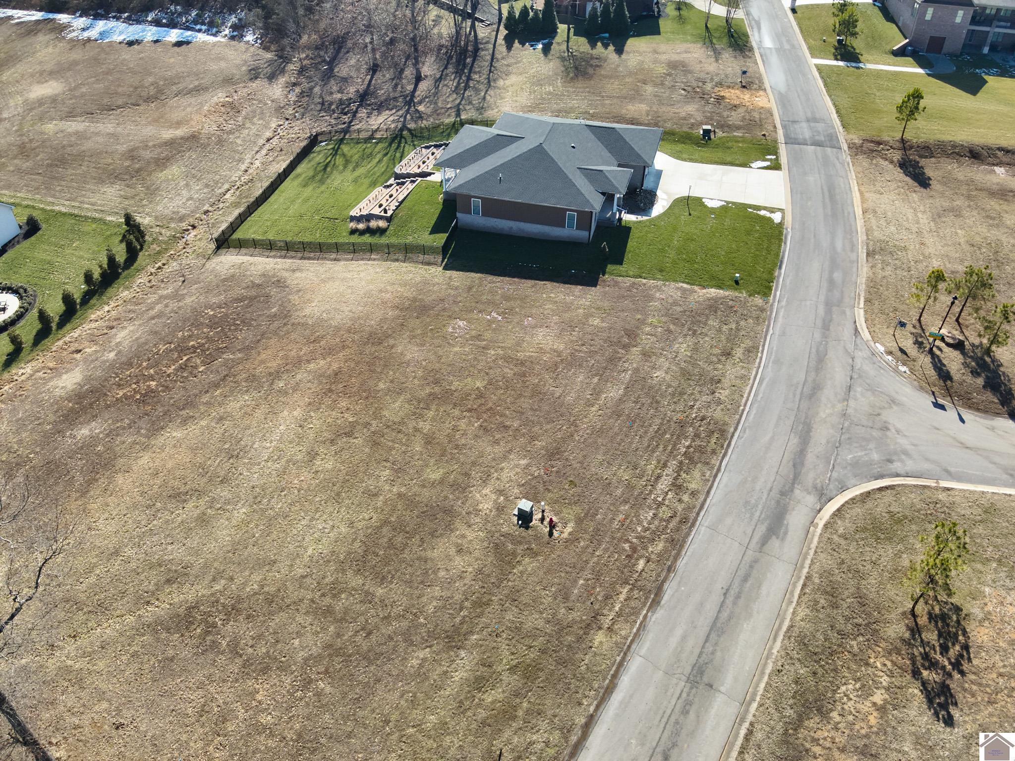 130 Overlook Drive, Paducah, KY 42003 Listing Photo  1