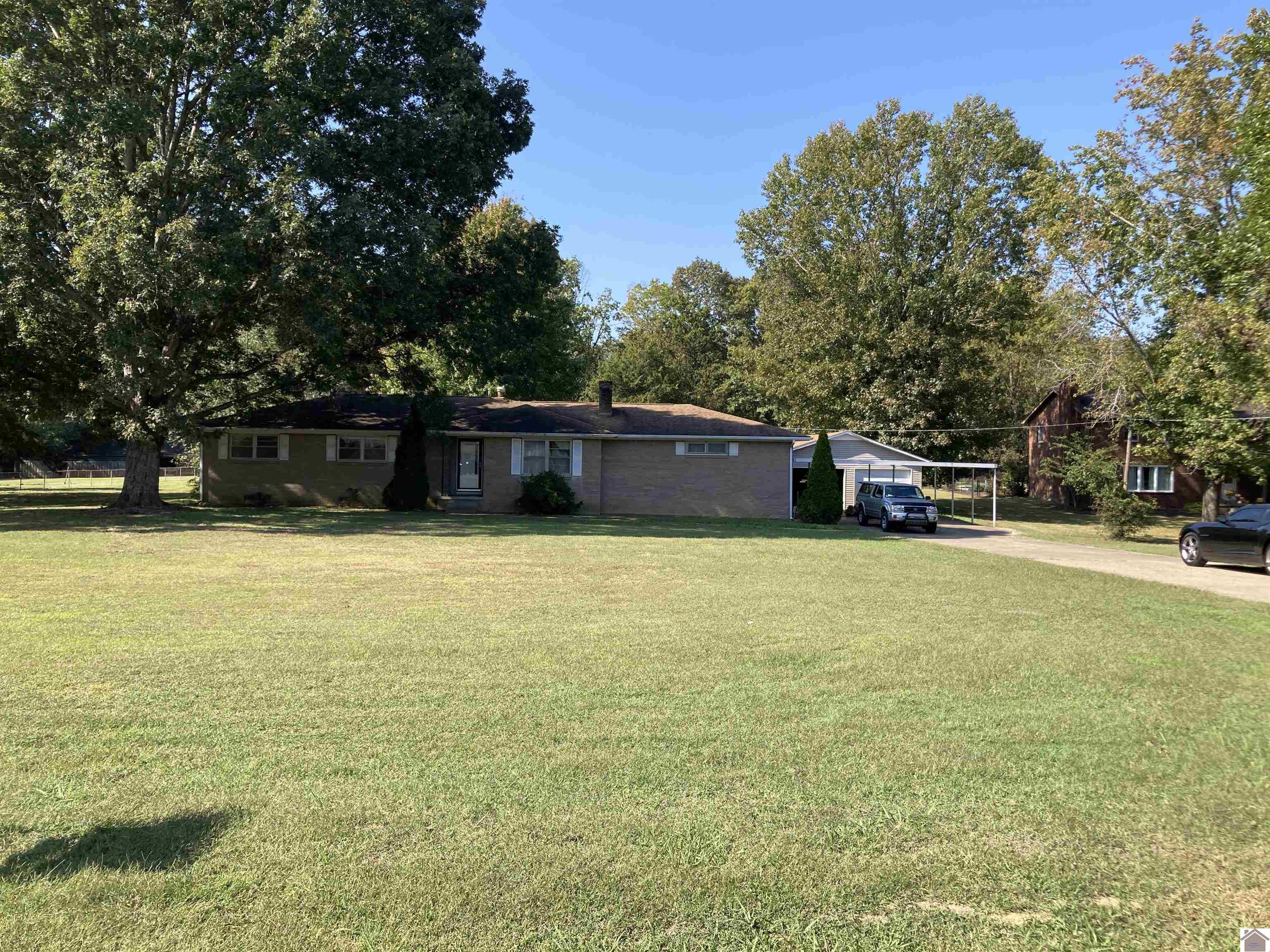 244 Babbland Drive, Paducah, KY 42003 Listing Photo  2