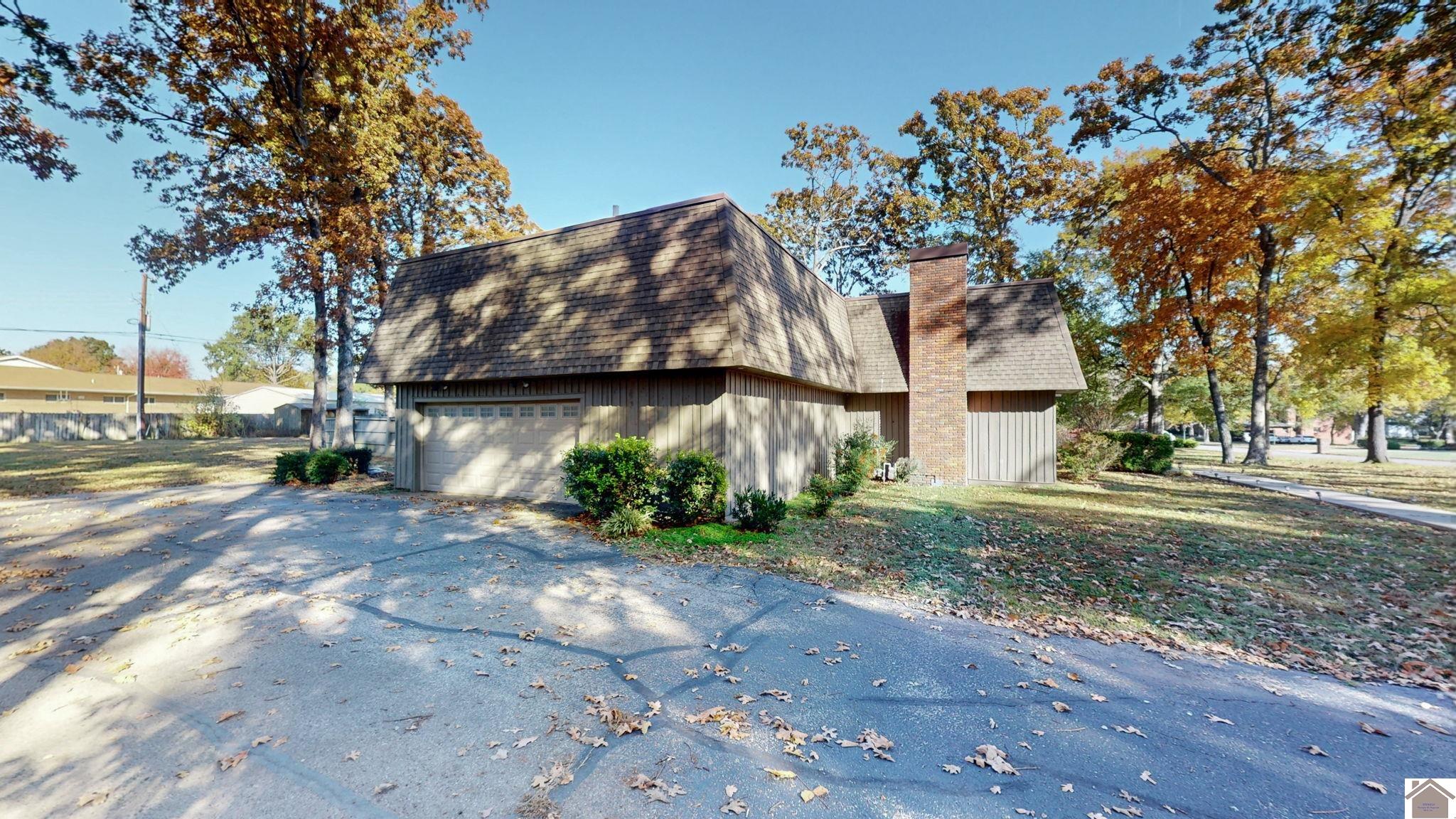 2115 Gatesborough Circle, Murray, KY 42071 Listing Photo  34